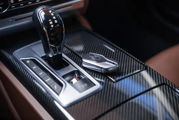 럭키일렉트라 카지노 안드로이드/iOS 앱